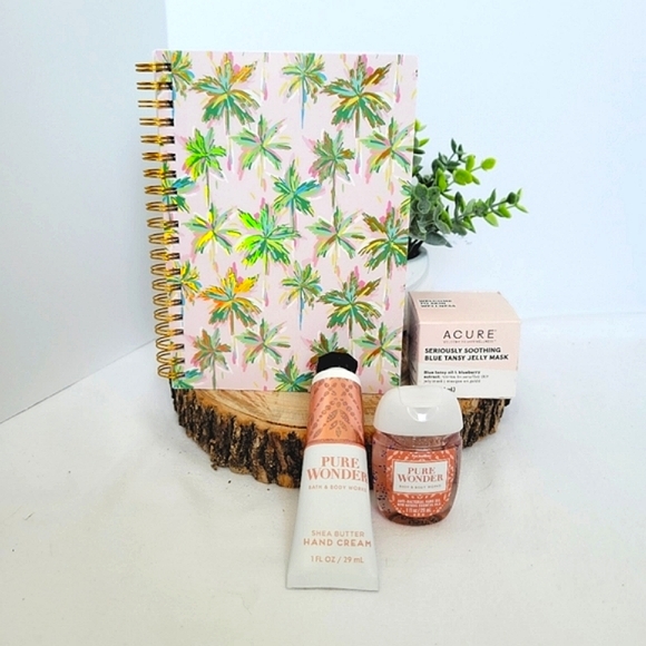 Acure Other - Pure Wonder Gift set: journal and Acure blue tansy Jelly Mask